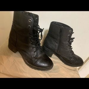 Combat boots